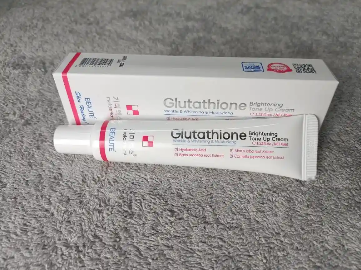 Glutathione Brightening Tone Up Cream